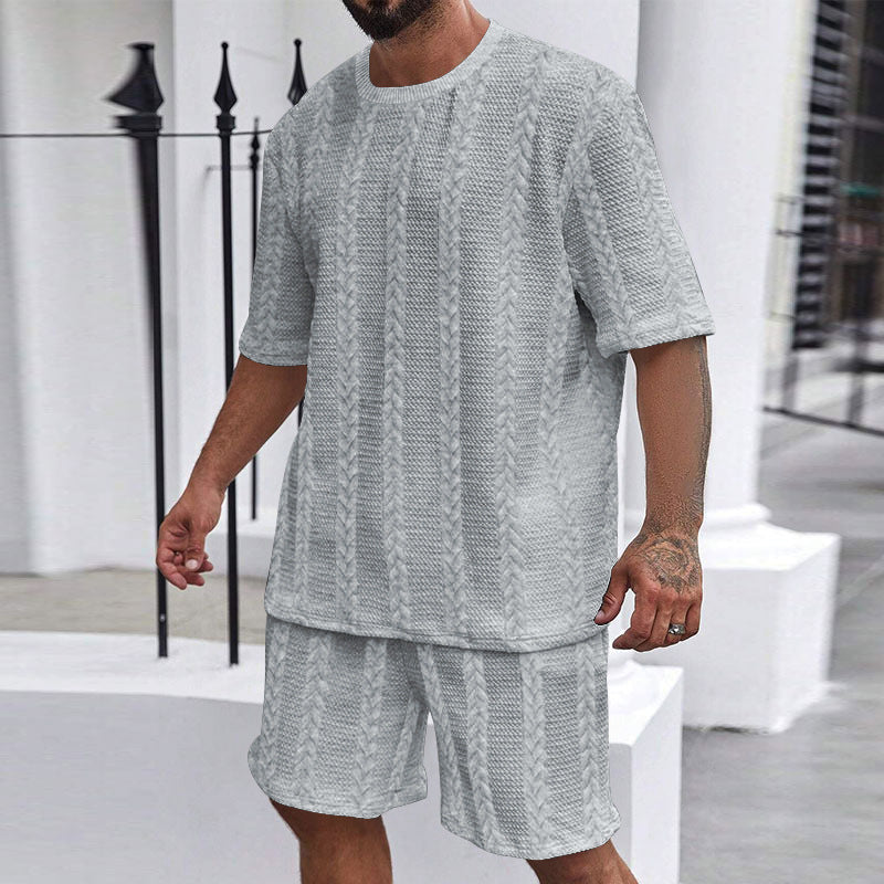 Men’s Two-Piece Outfit with Patterned T-Shirt and Relaxed Fit Shorts