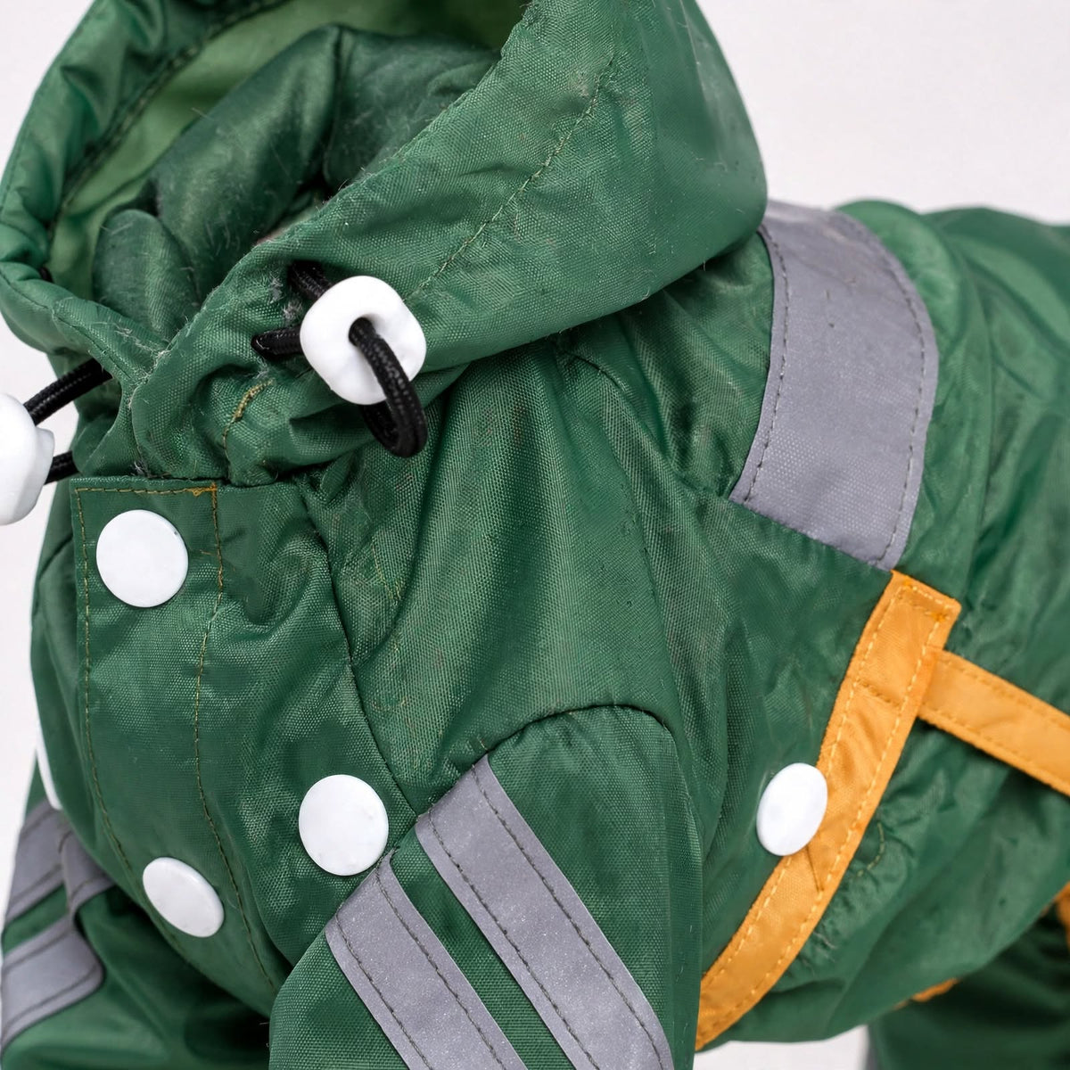 British-Style Raincoat with Reflective Bar for Dogs